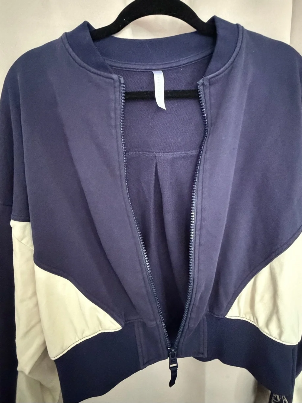Fabletics Navy Blue & Cream Colorblock Full-Zip Jacket
